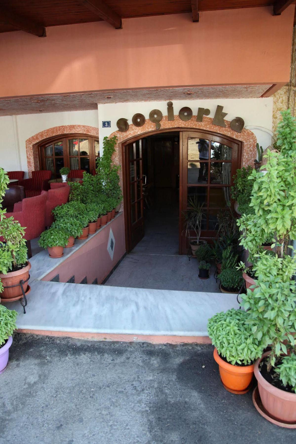 Sogiorka Apartments Hersonissos  Dış mekan fotoğraf